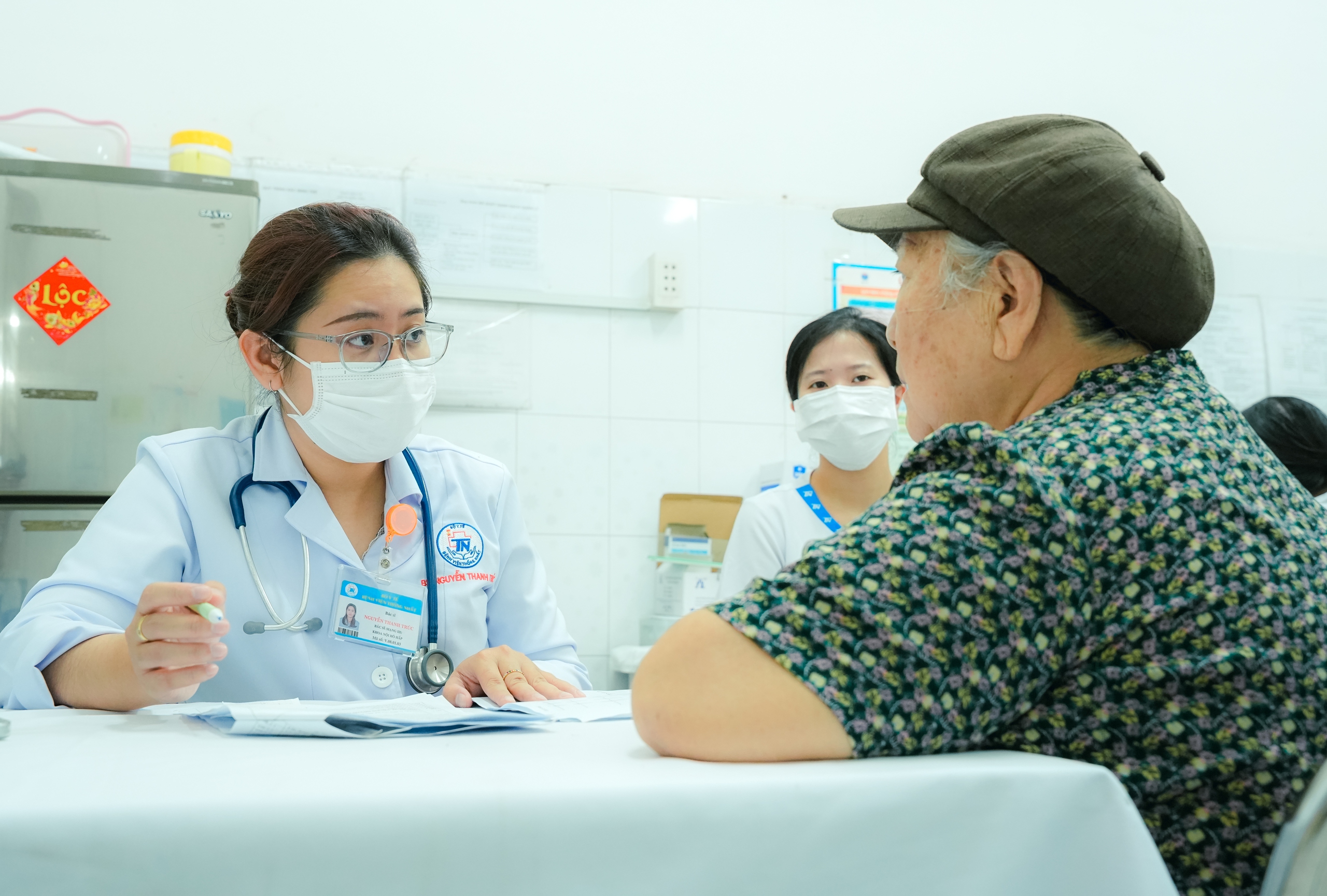 TPHCM triển khai hồ sơ sức khỏe điện tử cho toàn dân, gắn mã định danh cá nhân- Ảnh 1.
