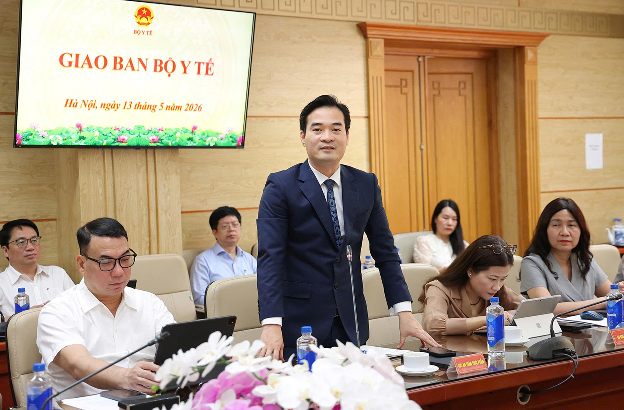 Bộ trưởng Bộ Y tế Đào Hồng Lan trao quyết định bổ nhiệm Cục trưởng Cục An toàn thực phẩm- Ảnh 5.