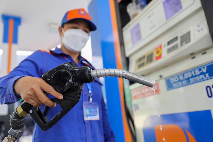 Thuế xăng, dầu về 0: Doanh nghiệp miễn kê khai, nộp thuế GTGT- Ảnh 1. Thuế xăng, dầu về 0: Doanh nghiệp miễn kê khai, nộp thuế GTGT- Ảnh 1.