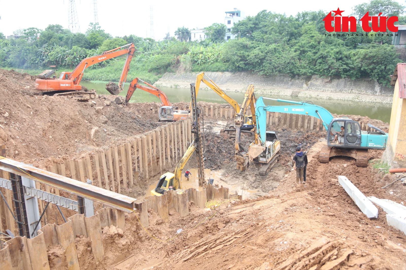 Cận cảnh kênh dẫn nước 7,7 km từ sông Hồng ‘hồi sinh’ sông Tô Lịch- Ảnh 10.