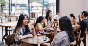 Tác hại của đồ ngọt đối với sức khỏe học sinh