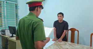 Bắt giam đối tượng chặn đường, đập vỡ kính và truy đuổi xe cứu thương suốt 10km