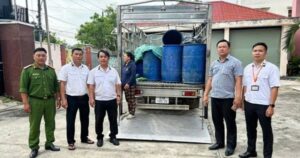 Người phụ nữ ở TPHCM lái xe tải chở gần 1 tấn thịt lợn hôi thối đi tiêu thụ