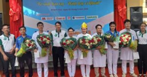 Nhân viên y tế sôi nổi trổ tài tại hội thi Vệ sinh tay ở Khánh Hòa