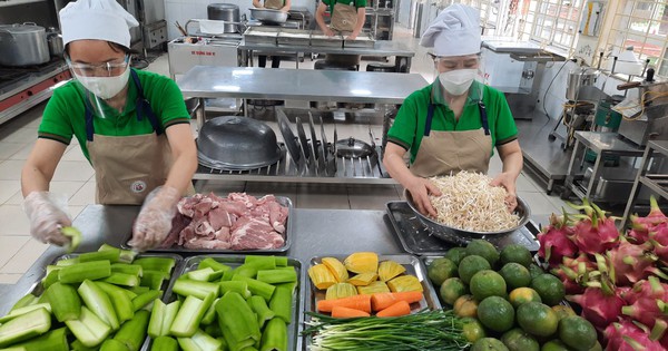 Cách đảm bảo an toàn thực phẩm cho học sinh trong ngày hè