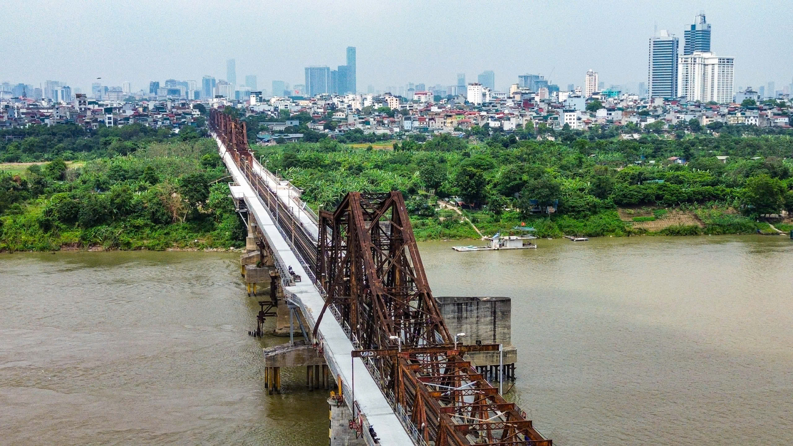 Sau hơn 30 ngày thi công, diện mạo cầu Long Biên hiện ra sao?- Ảnh 2.