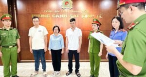 Giám đốc chỉ đạo nhân viên xả gần 6 triệu kg chất thải ra môi trường