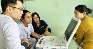 Nhiều vị trí nhân viên y tế được đề xuất hưởng phụ cấp ưu đãi nghề 100%