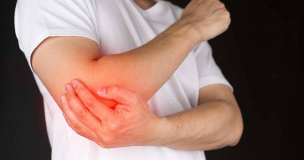 Đau nhức khuỷu tay cảnh báo những bệnh lý nào?