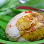 7 nhóm người cần thận trọng khi ăn trứng vịt lộn