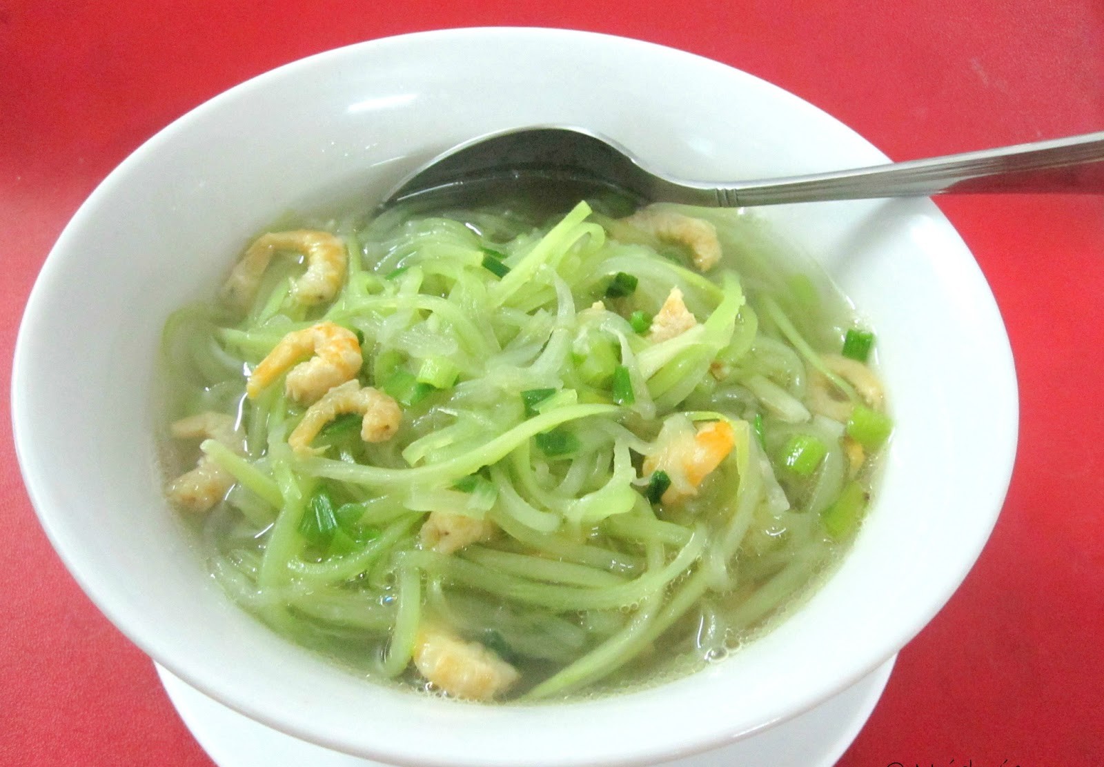 4 món ăn bài thuốc từ quả bầu giúp thanh nhiệt, lợi tiểu mùa hè- Ảnh 1.