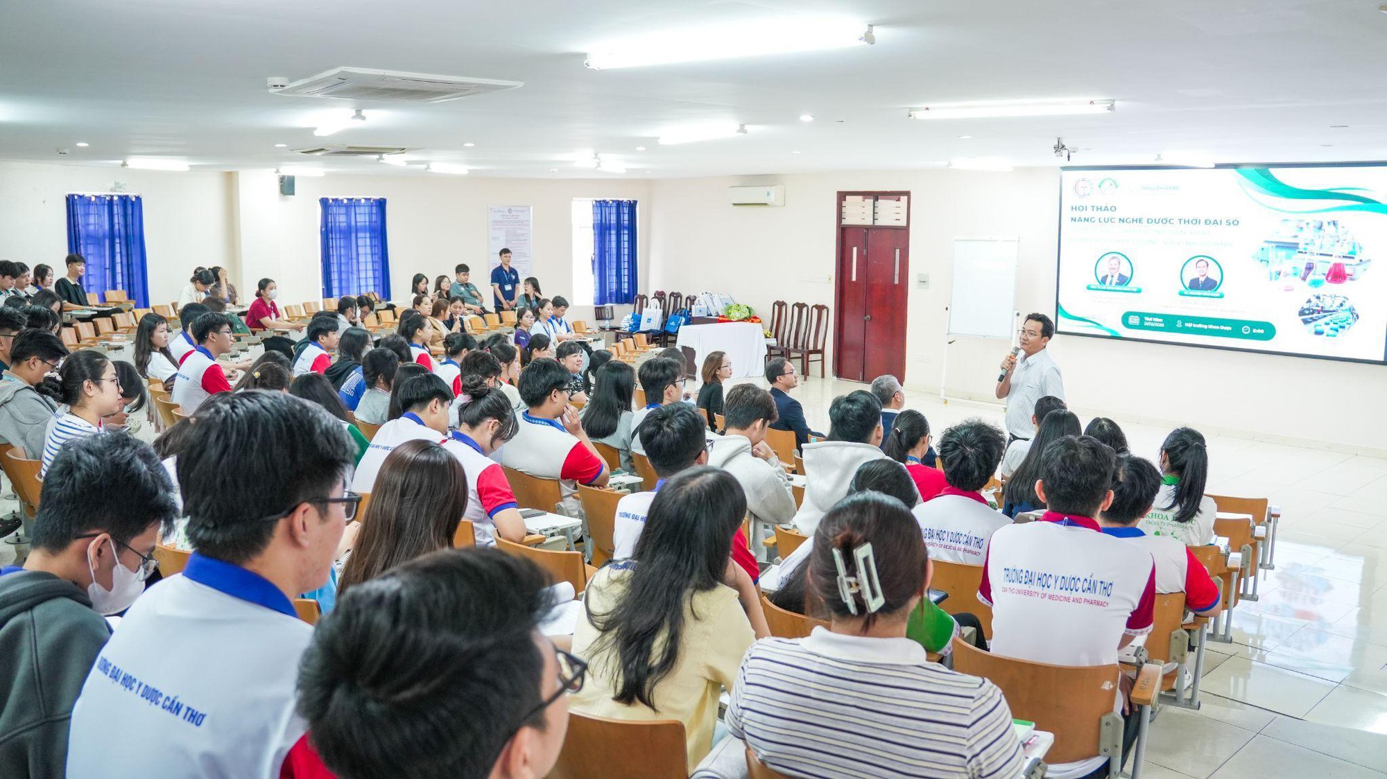 Ngành Dược đang tìm kiếm thế hệ nhân lực như thế nào?- Ảnh 3.