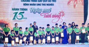 Phó Thủ tướng Phạm Thị Thanh Trà: Không để bệnh nhân ung thư nghèo đơn độc trong cuộc chiến giành sự sống