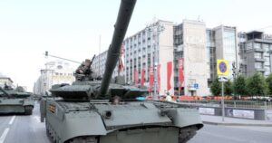 Xe tăng T-90M Nga vượt mặt Abrams, Leopard của NATO sau thử lửa ở Ukraine