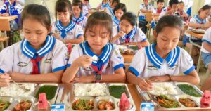 Thực đơn dinh dưỡng hợp lý tác động thế nào đến sức khỏe và tầm vóc của trẻ?
