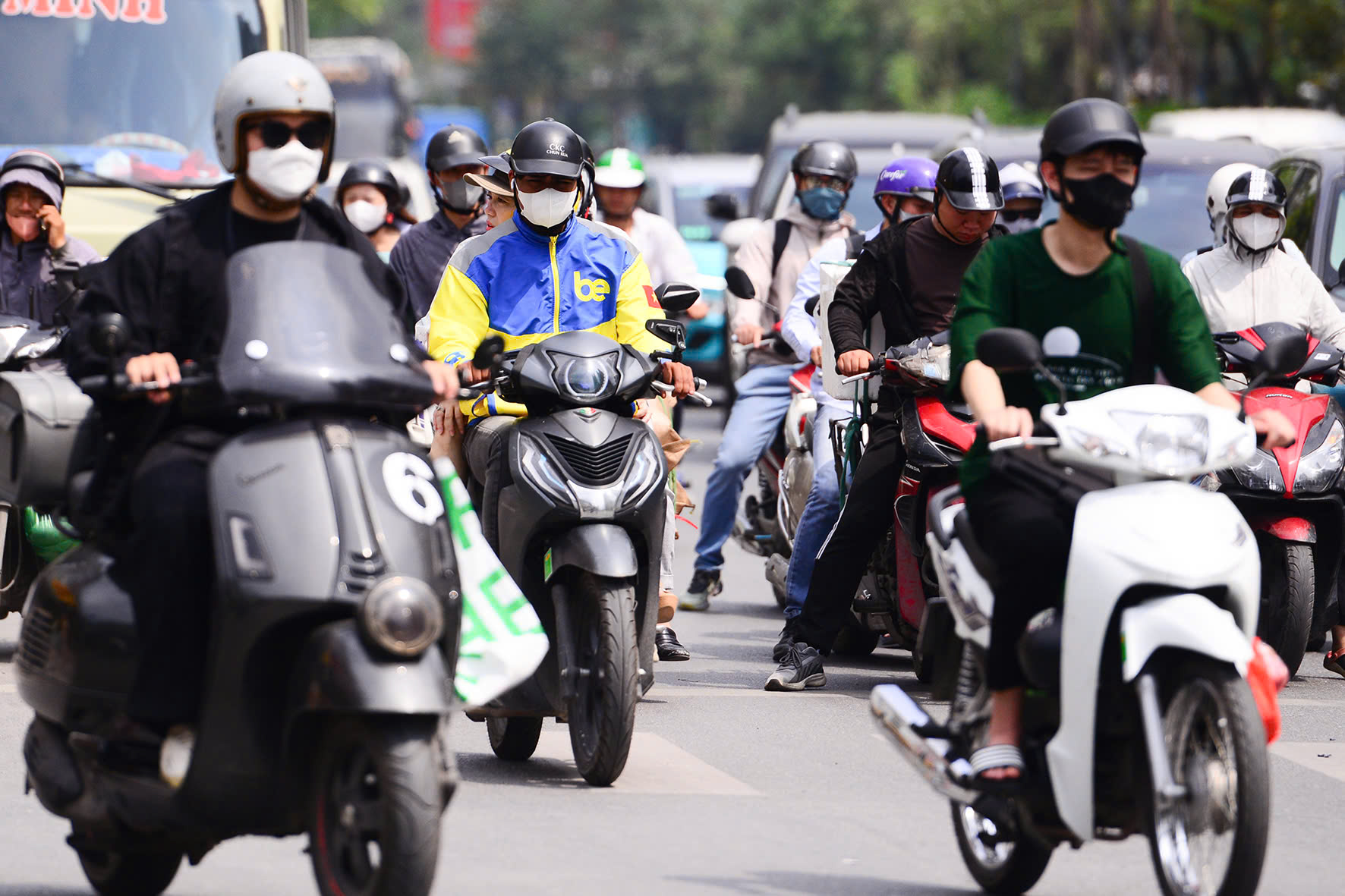 Điểm bất thường của đợt nắng nóng diện rộng đang diễn ra khắp cả nước- Ảnh 1.