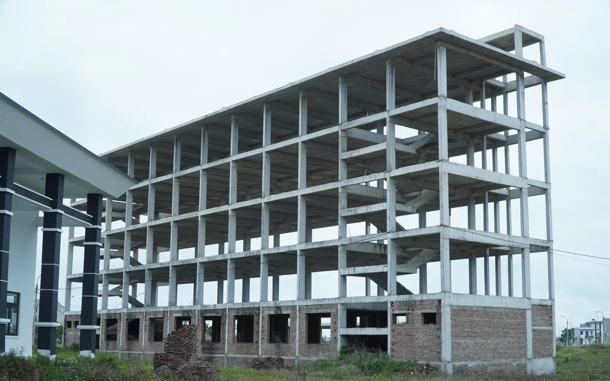 Vì sao 2 dự án giao thông trọng điểm kết nối Cảng hàng không Thọ Xuân vẫn chưa thể ‘thông đường’?