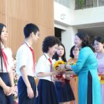 Lời dặn học trò ‘khép lại trang sách’ để mở ra mùa hè trải nghiệm của cô Hiệu trưởng