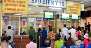 Từ 1/7, người có BHYT tự đi khám bệnh trái tuyến được hưởng thêm nhiều quyền lợi