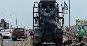 Tai nạn chết người trên đường dẫn cầu Nhật Tân, xe bồn xuất hiện ở đoạn cấm ô tô