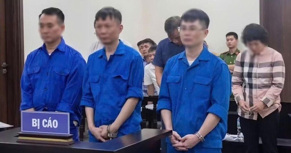 Xét xử cựu chủ tịch phường ở Hà Nội nhận tiền bỏ qua sai phạm xây dựng