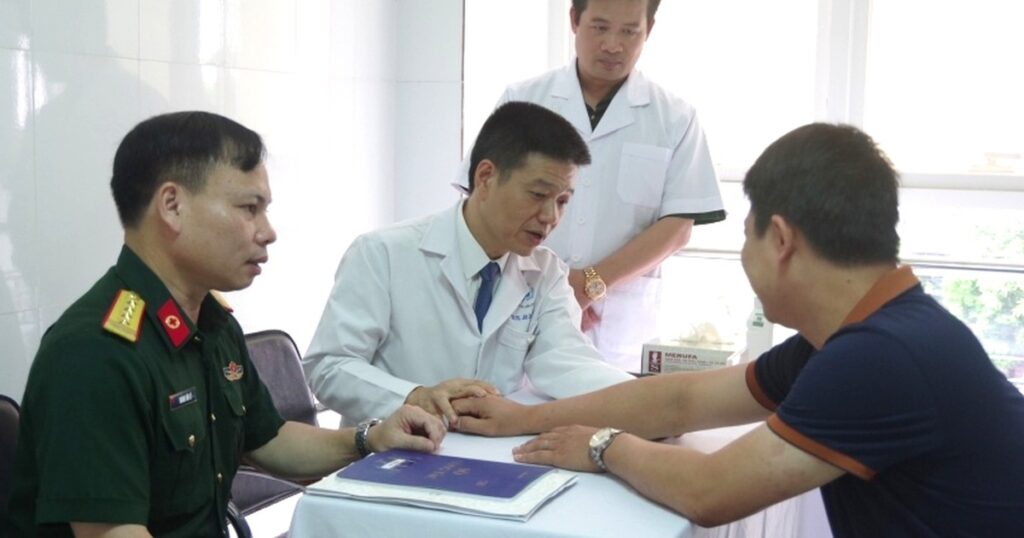 Đưa điều trị vảy nến chuyên sâu đến gần người bệnh qua hợp tác quân – dân y