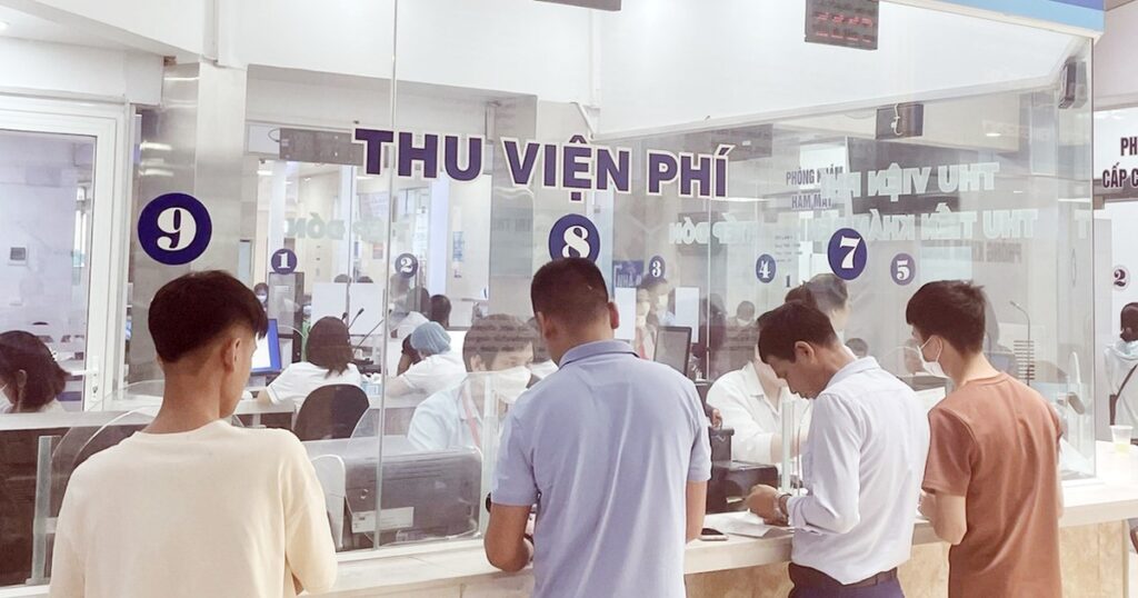 Chính phủ yêu cầu tính toán kỹ việc điều chỉnh giá điện, viện phí, học phí