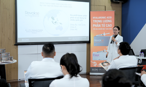 LG Clinic ứng dụng Revok50 – Giải pháp trẻ hoá và phục hồi da từ Italia cho làn da Việt- Ảnh 3.