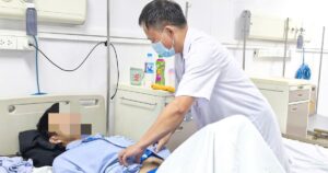 Nhiều công nhân xuất khẩu lao động Châu Phi mắc bệnh ác tính, nhập viện ngay khi về nước